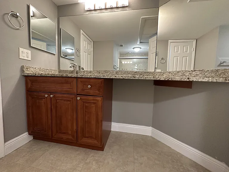 2841 N Oakland Forest Dr #207 — Photo 17