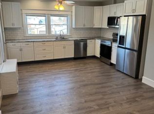 553 Broad St, Emmaus, PA 18049