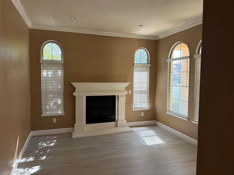 1245 Hillwood Loop — Photo 5