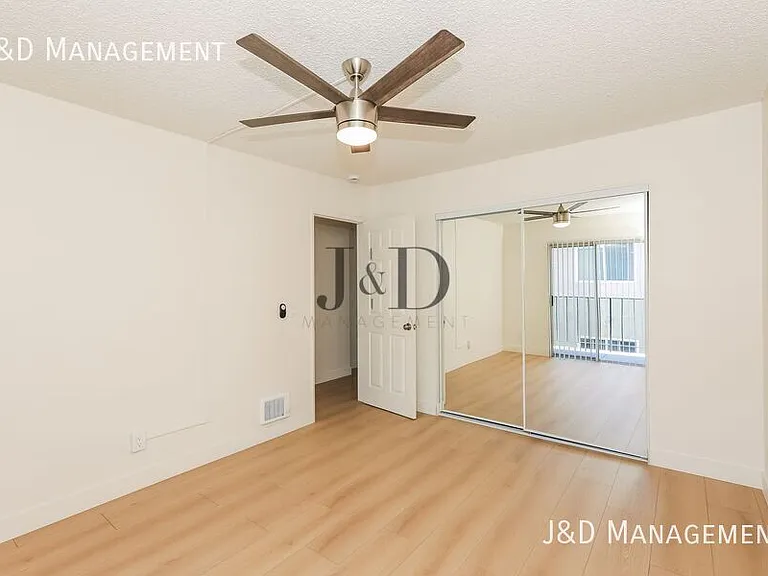 909 S Sunshine Ave S — Photo 15
