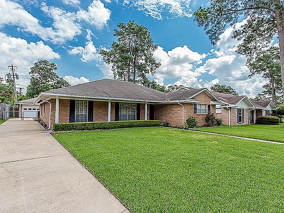 3rd image of 6530 Grovewood Ln