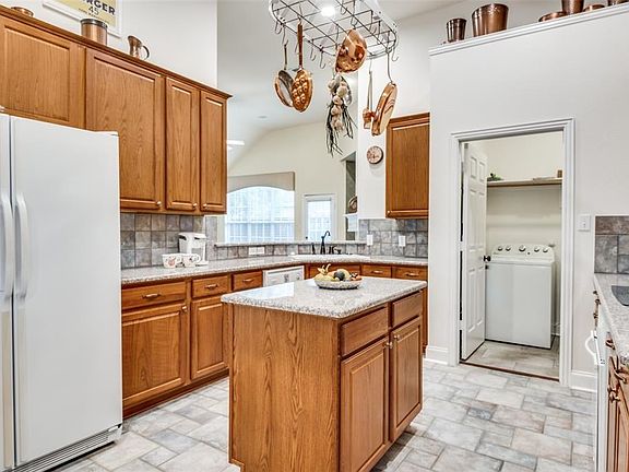 4th image of 8326 Richmond Ct