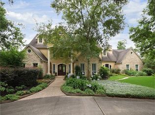 18 Watertree Ct, The Woodlands, TX 77380