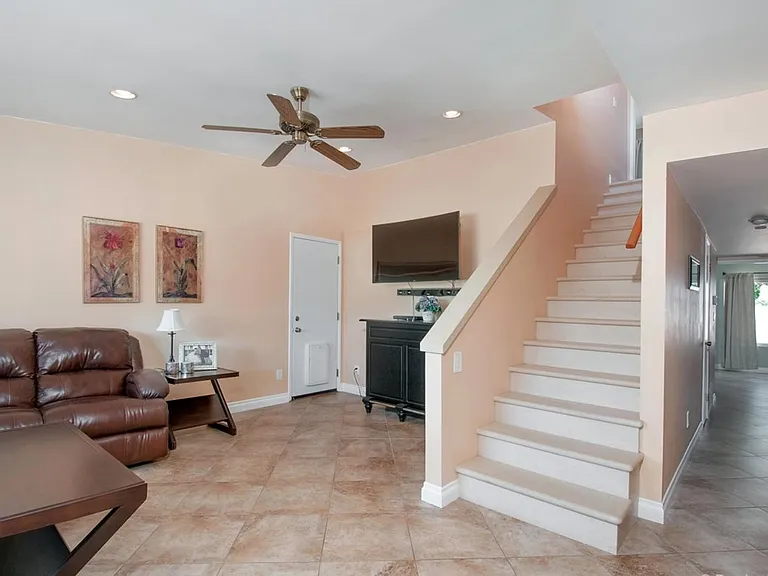 9959 Shoredale Dr — Photo 5