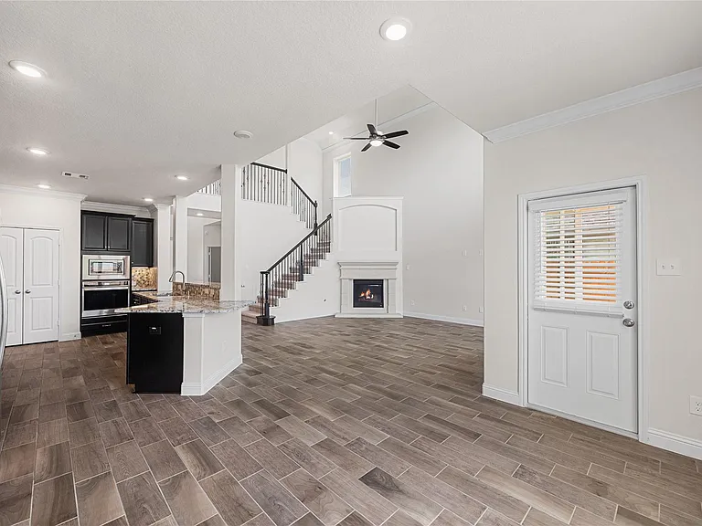 19430 Canter Field Ct — Photo 17