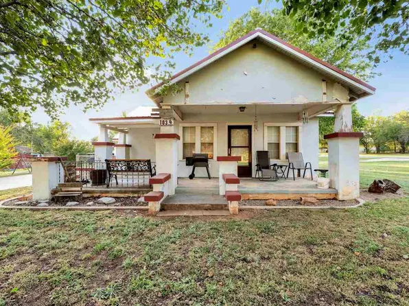 103 3rd Ave, Sterling, OK 73541