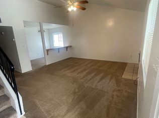 7621 Quailwood Dr #201-H, Bakersfield, CA 93309