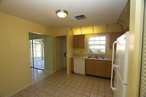 4th image of 5827 Summerfield Ct