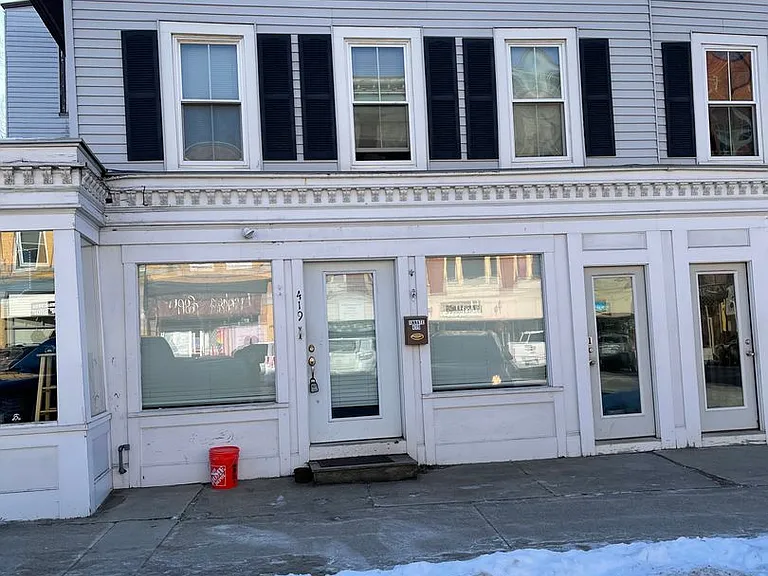 419 Central St — Photo 5