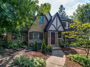 1426 Franklin St SE, Grand Rapids, MI 49506