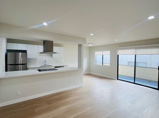 11806 Mayfield Ave APT 102, Los Angeles, CA 90049