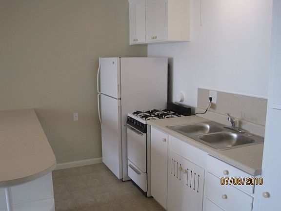 5th image of 1121 & 1129 Magnolia Ave #1121-201
