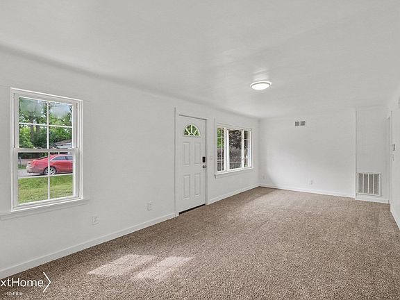 3rd image of 1093 Corydon Dr