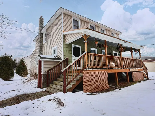 705 Water St, Robertsdale, PA 16674