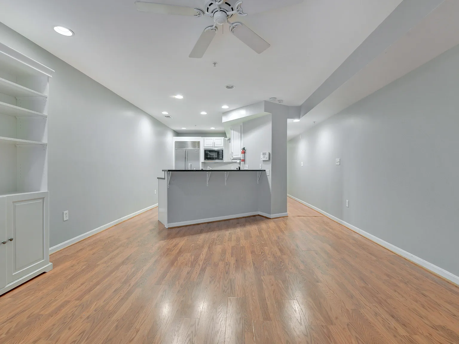 2 bed, 1378 sqft, $2,695 — Photo 3