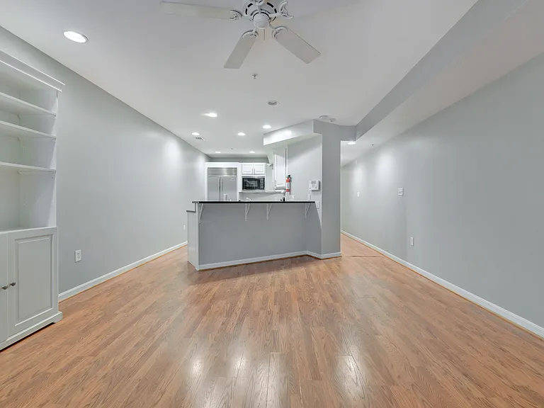 1360 Kenyon St NW #B — Photo 3