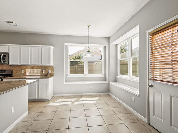 5th image of 12523 Avery Vale Ln