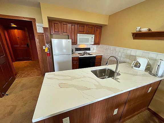 5th image of 217 Highland House #26209