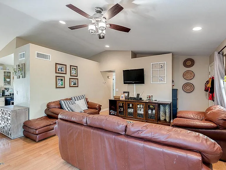 4035 E Camino St — Photo 10