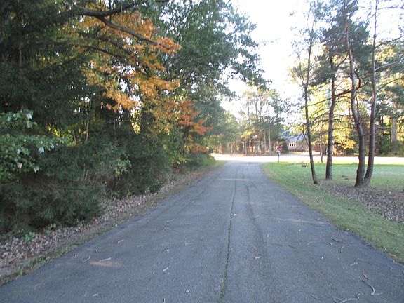 5th image of 1145 Esther Ln