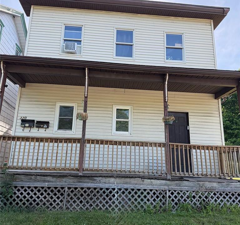 1st image of 320 N 1st St