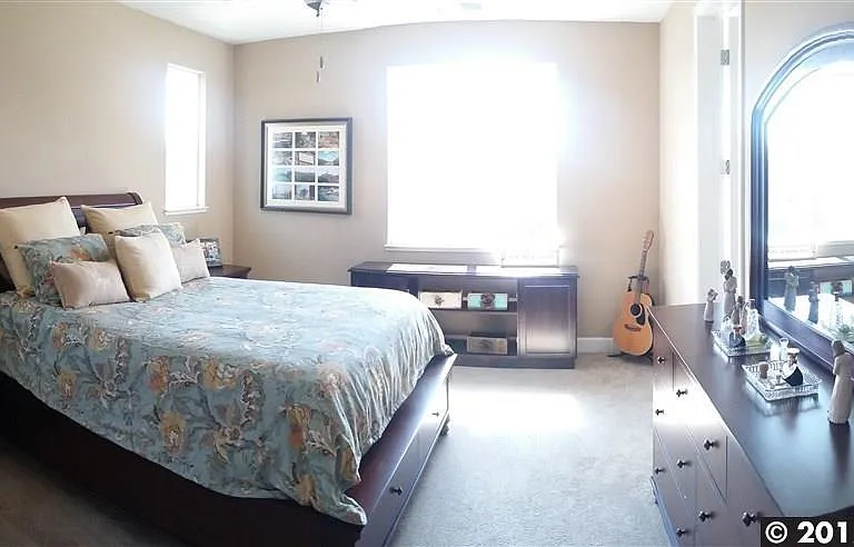 225 Nightingale Dr — Photo 15