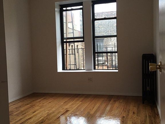 3rd image of 335 E 94th St APT 30