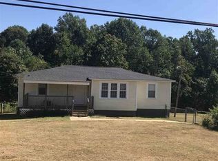 26 Old Wagon Rd, Greer, SC 29651