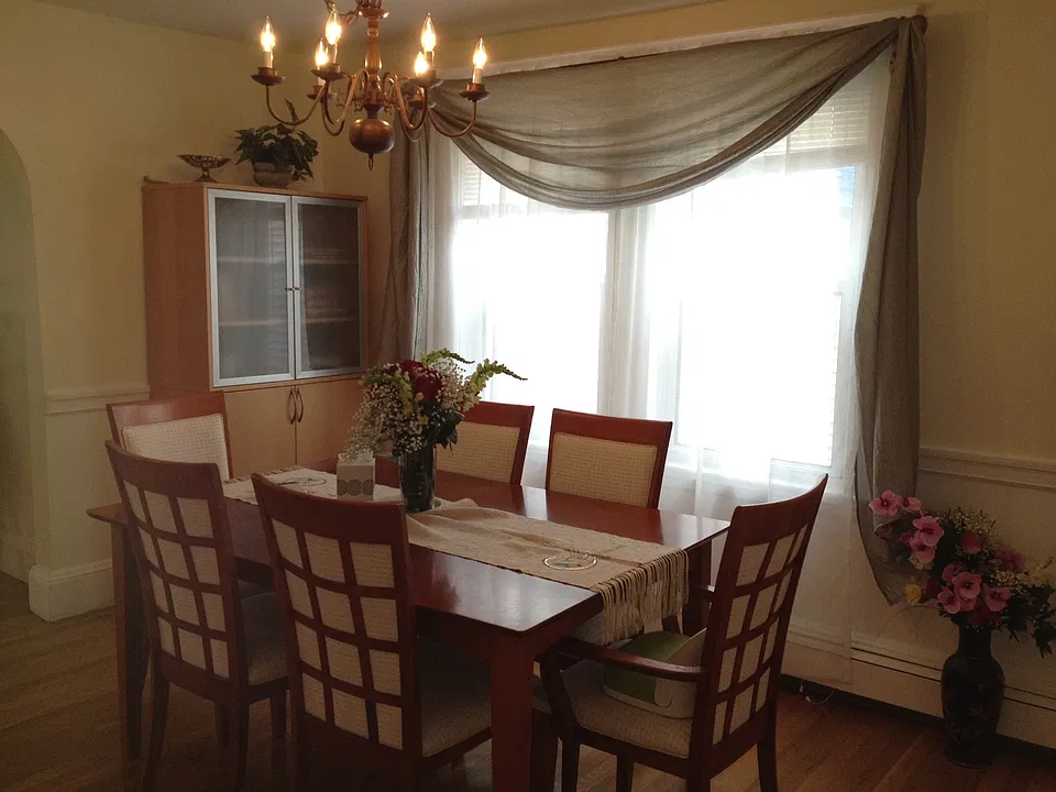 Unit1 Dining
