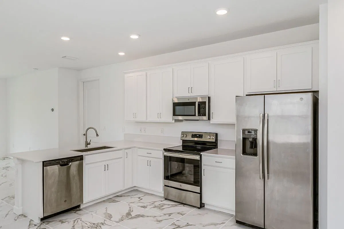2 bed, 2.0 bath, 1565 sqft, $2,650 — Photo 2