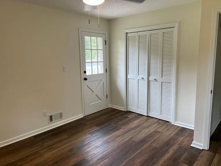 8505 Bells Ferry Rd — Photo 9