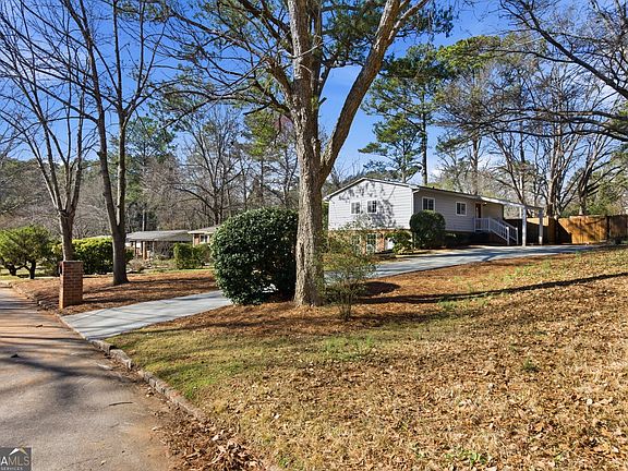 5th image of 3112 Dove Way