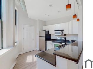 330 N Charles St #2, Baltimore, MD 21201