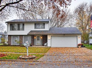 224 Stonehurst Dr, Elgin, IL 60120