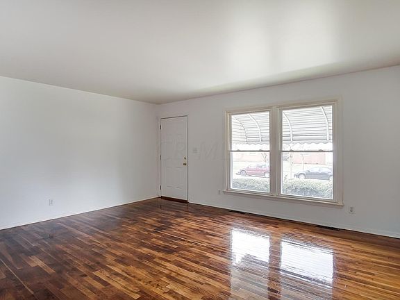 5th image of 1572 Basil Dr