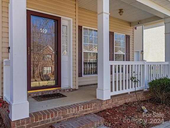 2nd image of 519 Grantham Ln