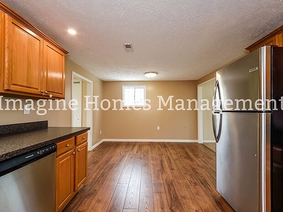 5th image of 1936 Edgewood Dr