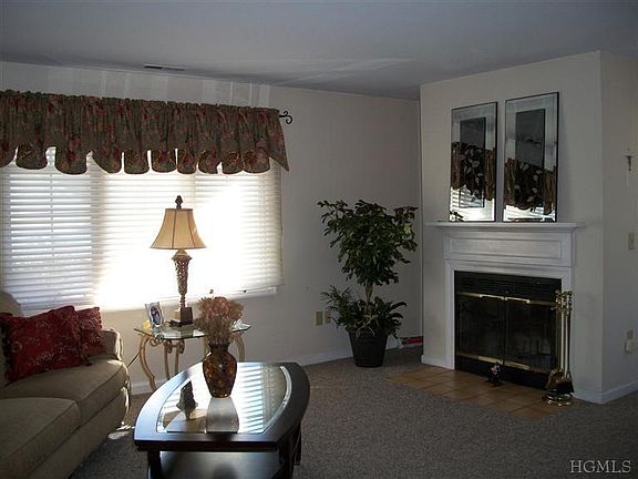 3rd image of 2107 Martingale Dr
