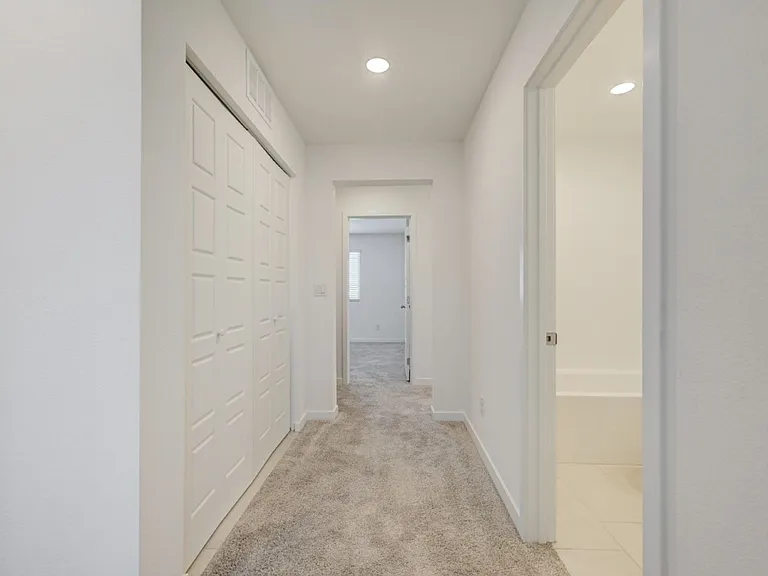 10772 Paget Ct — Photo 28