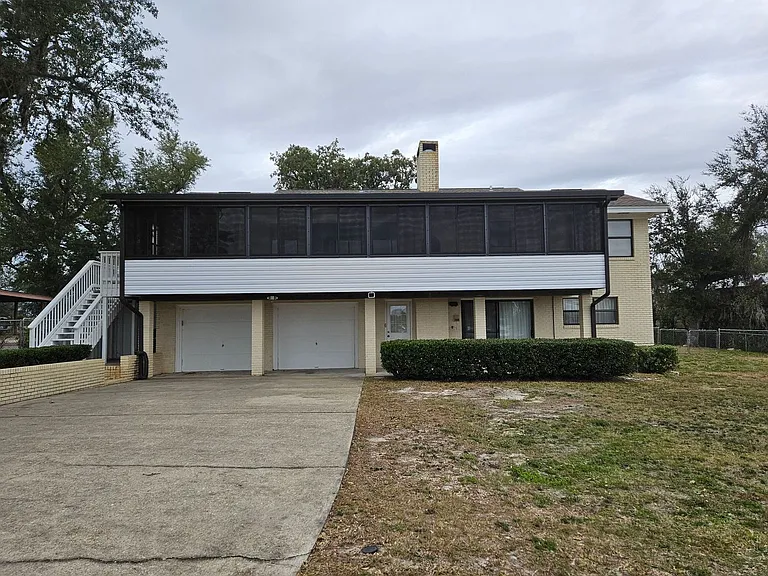 1437 Parkway Dr — Photo 2