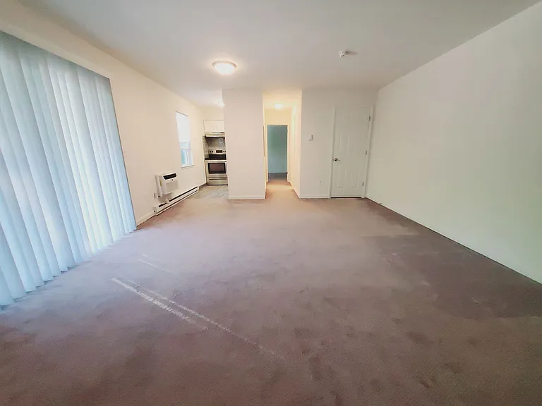 696 Hope St — Photo 2
