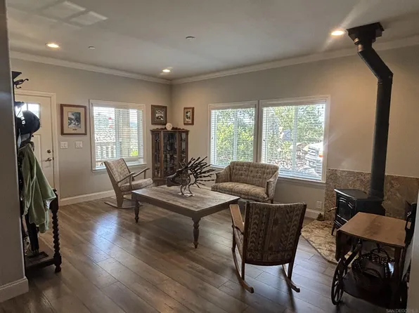 19987 Sunset Oaks Dr, Ramona, CA 92065