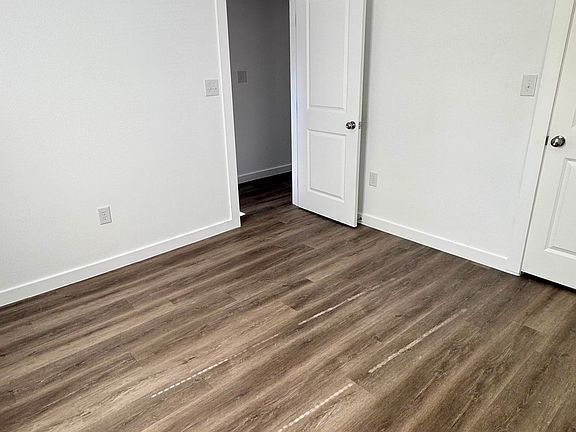 5th image of 3709 College Ave #3711