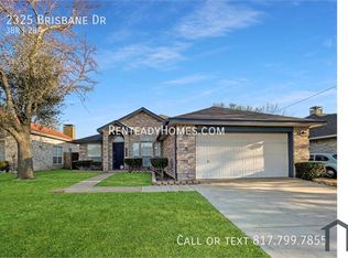 2325 Brisbane Dr, Arlington, TX 76018