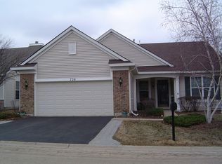 728 Holland Ln, Romeoville, IL 60446