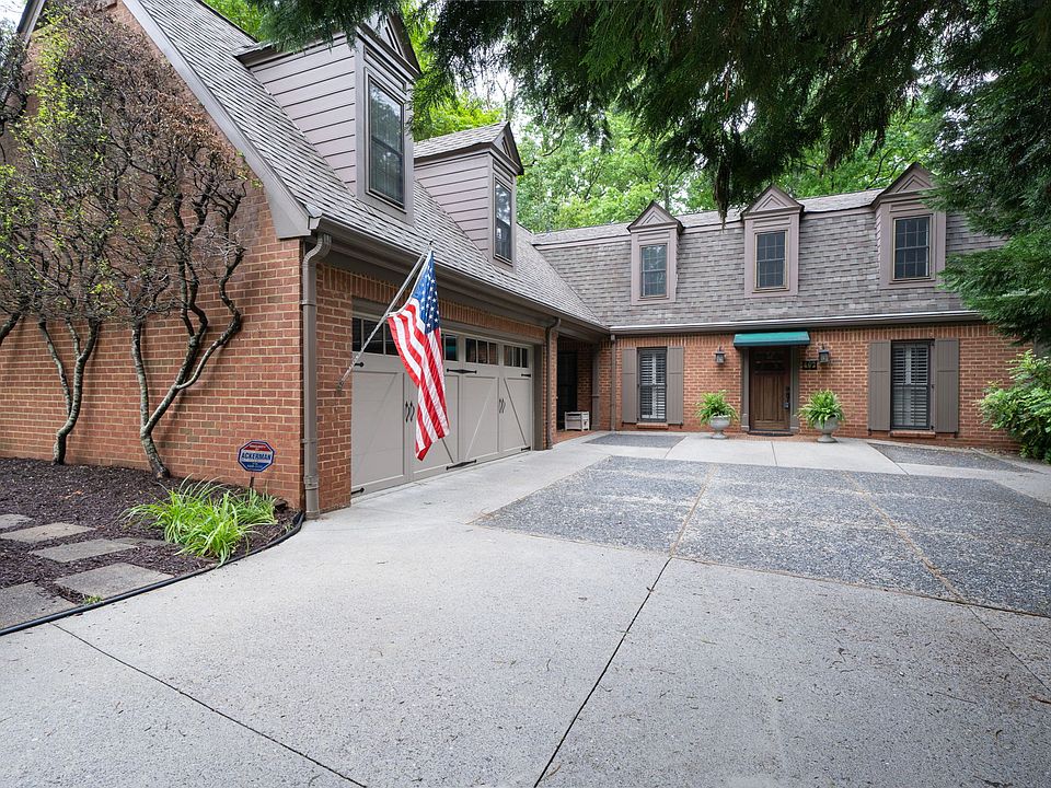 1st image of 492 Timberlea Lake Dr SE