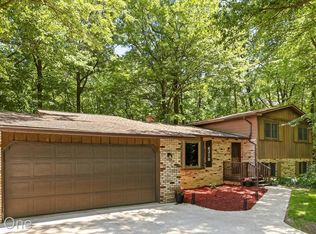 6218 Sturgeon Creek Pkwy, Midland, MI 48640