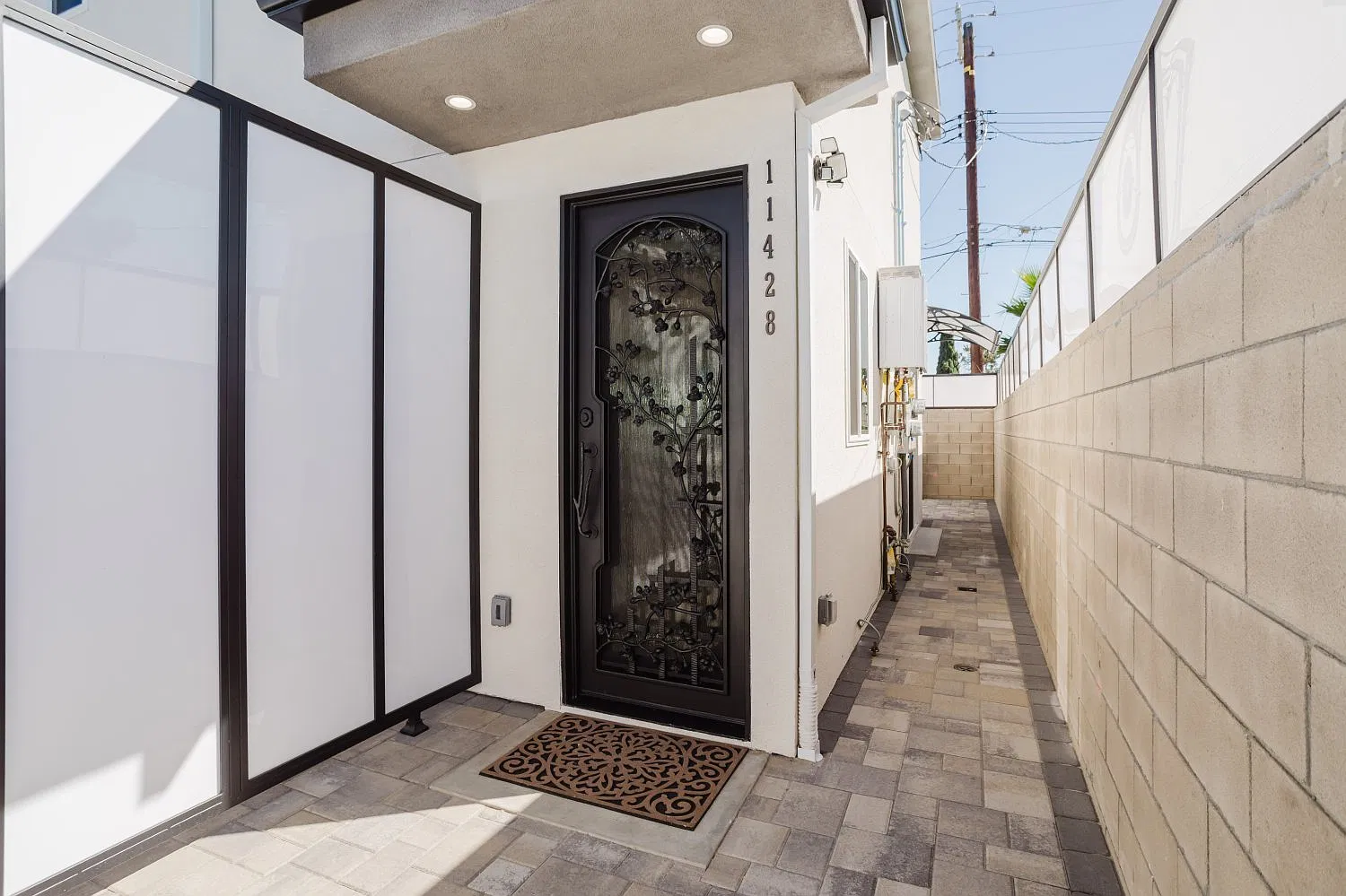 3 bed, 1200 sqft, $4,000 — Photo 3