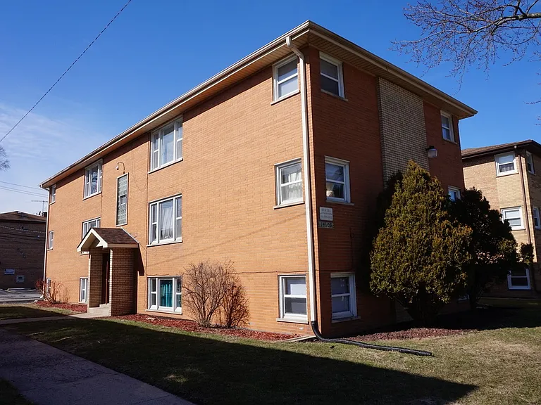 14608 Keystone Ave — Photo 1