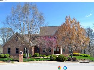 905 Prairie View Ct, Washington, MO 63090